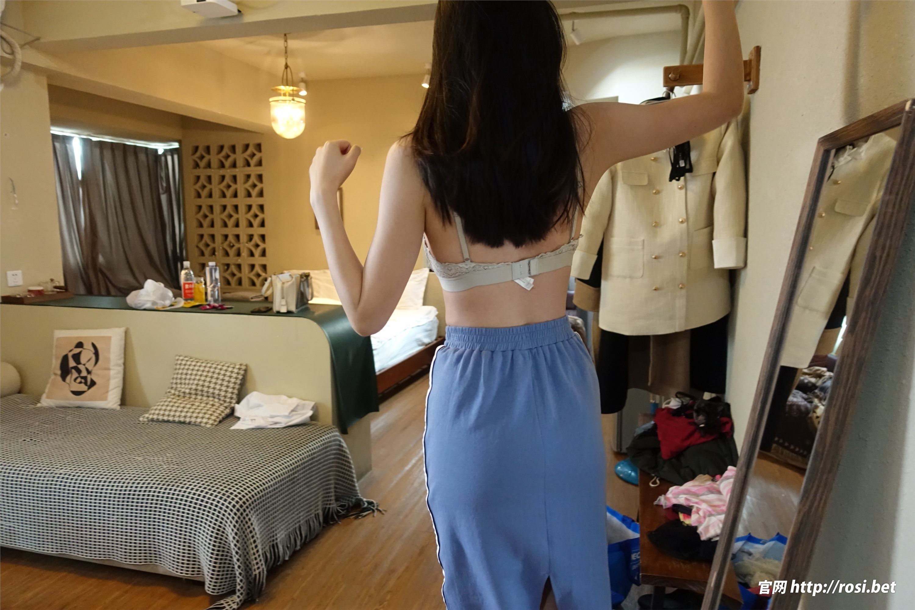 ROSI写真 2023.10.13 NO.4330